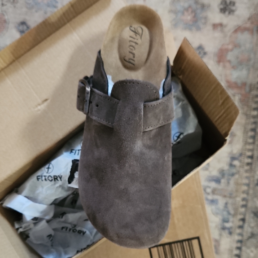 Clogs